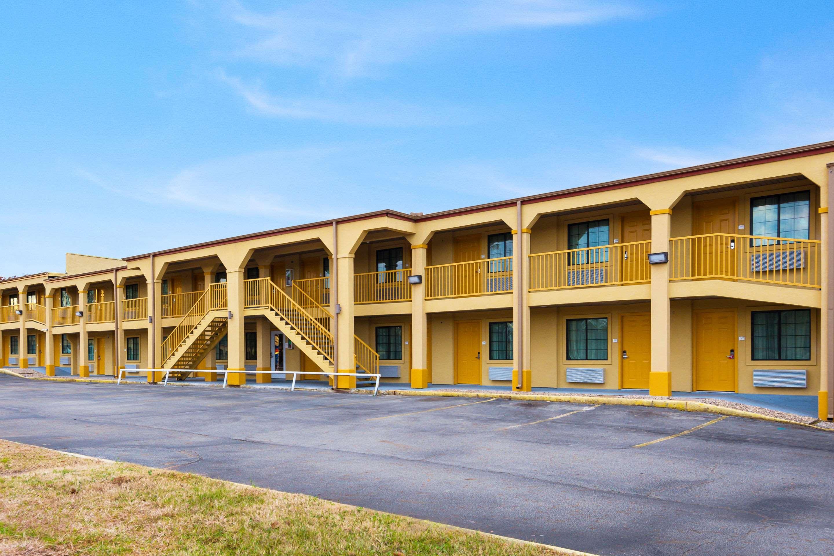 Готель Super 8 By Wyndham Palestine Tx Екстер'єр фото