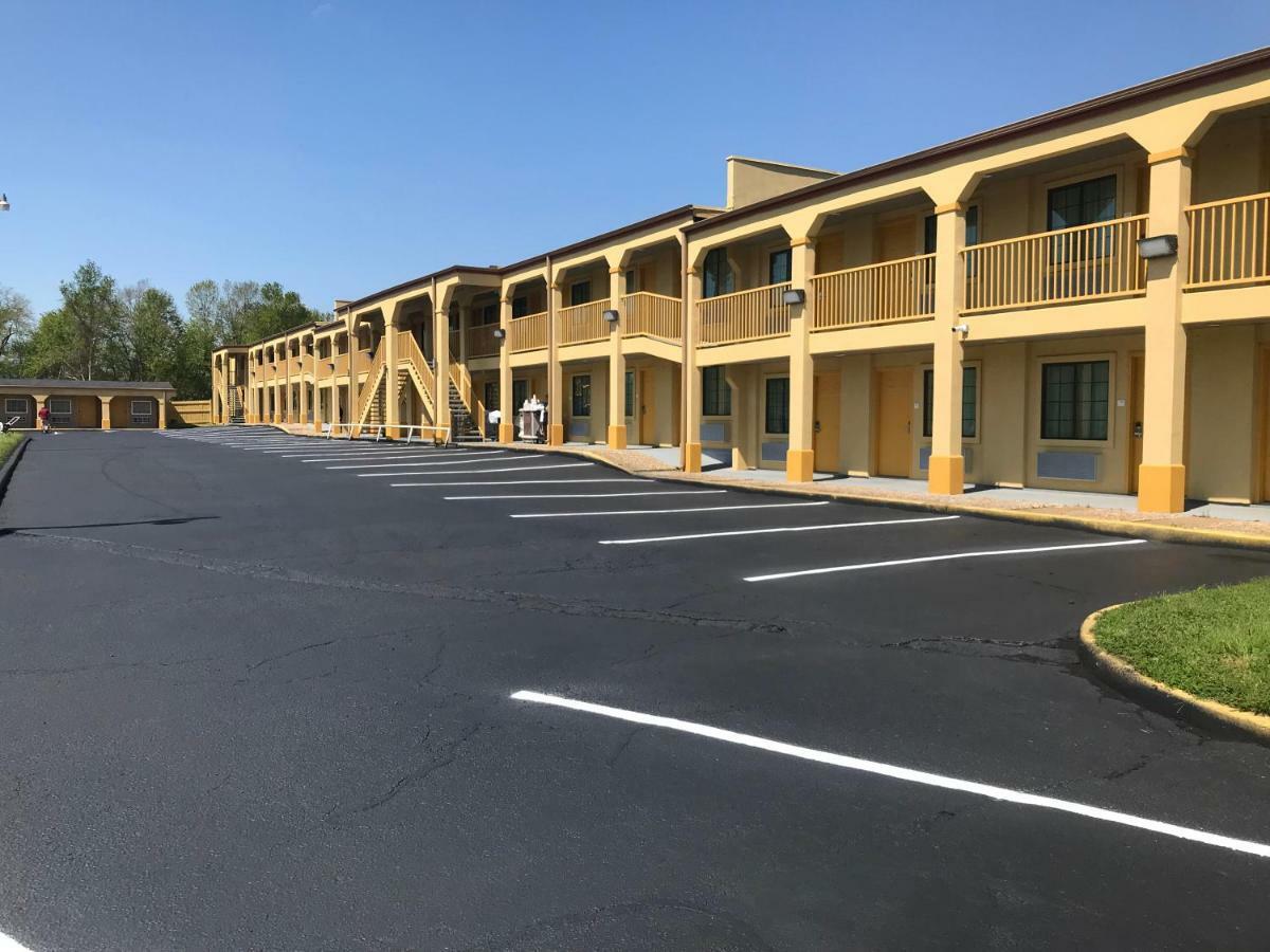 Готель Super 8 By Wyndham Palestine Tx Екстер'єр фото
